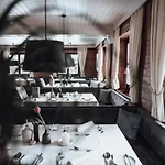Hotel Haus Jausern 4*