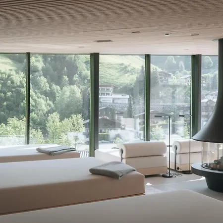 Hotel Haus Jausern 4*