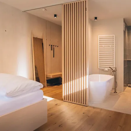 Haus Jausern Отель