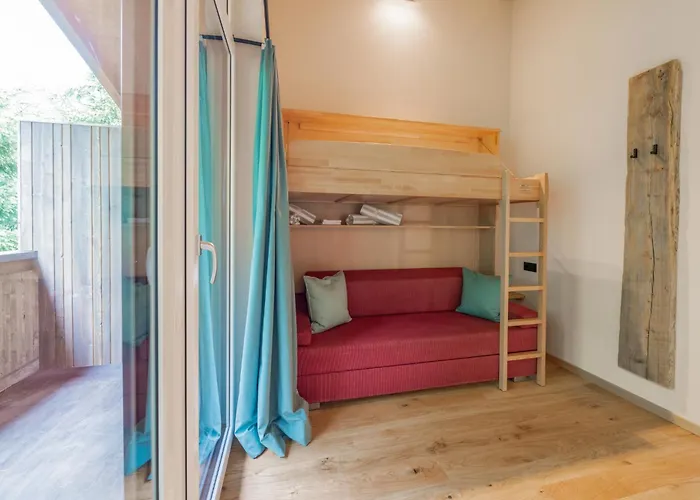 Haus Jausern Hotel 4*