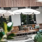 Haus Jausern Hotel 4*