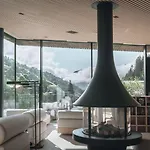 Haus Jausern Hotel 4*