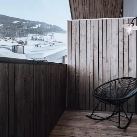 Haus Jausern Hotel 4*