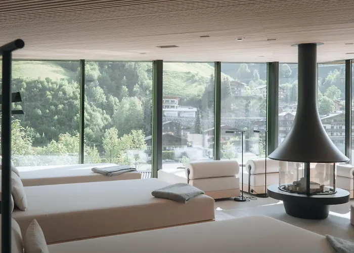 Hotel Haus Jausern 4*