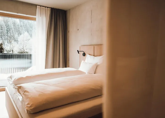 Haus Jausern Hotel 4*