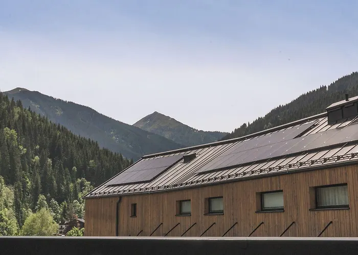 Hotel Haus Jausern 4*